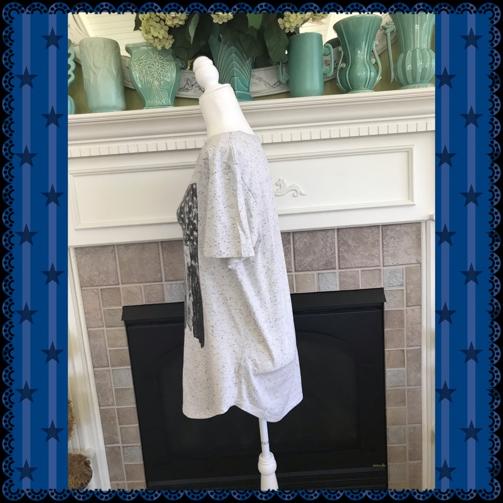 Carbon graphic tee, size S - Picture 2 of 4